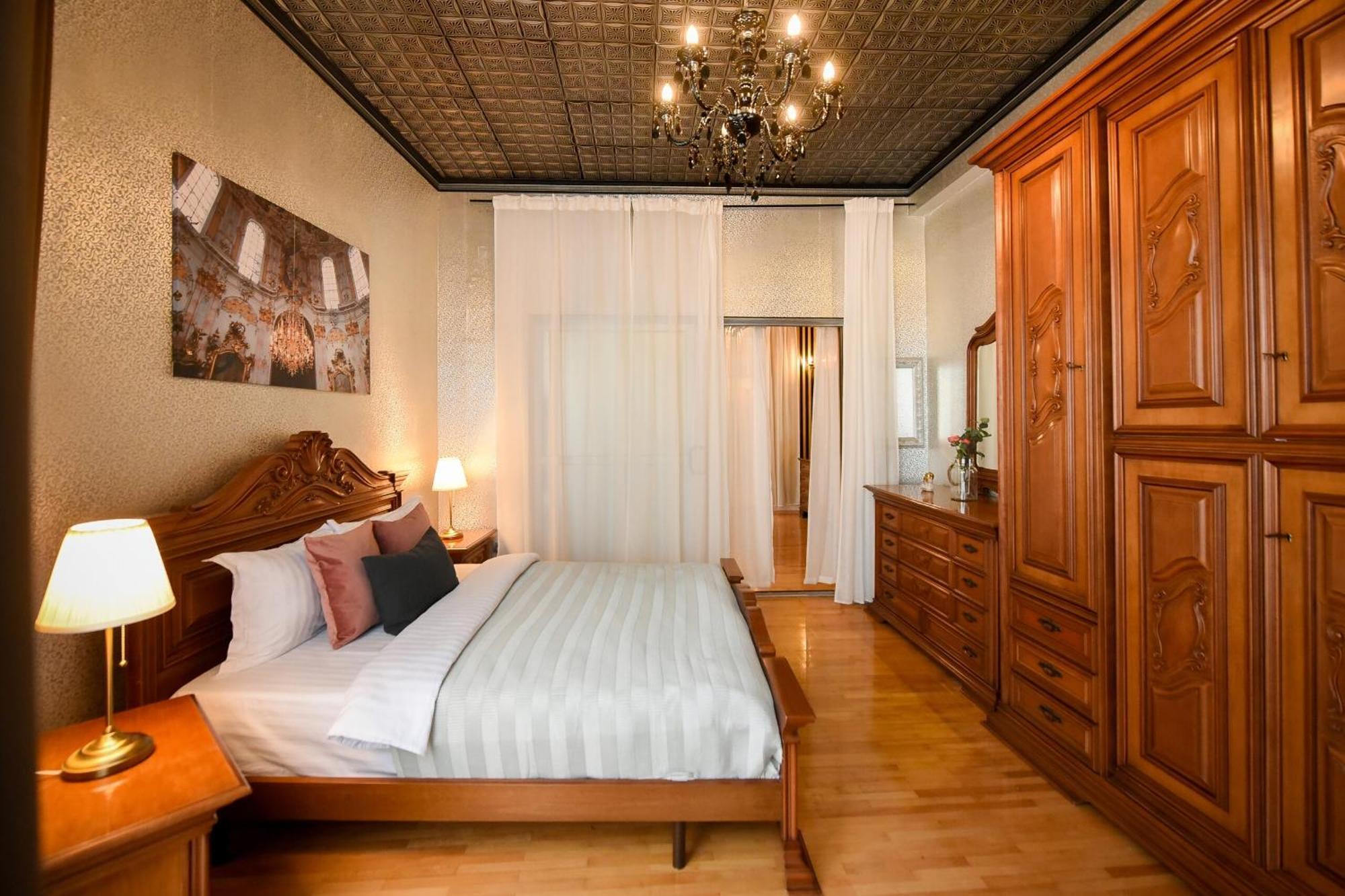 Centrally Located 2Br Apartment With Balcony & Unique Design Bucarest Esterno foto
