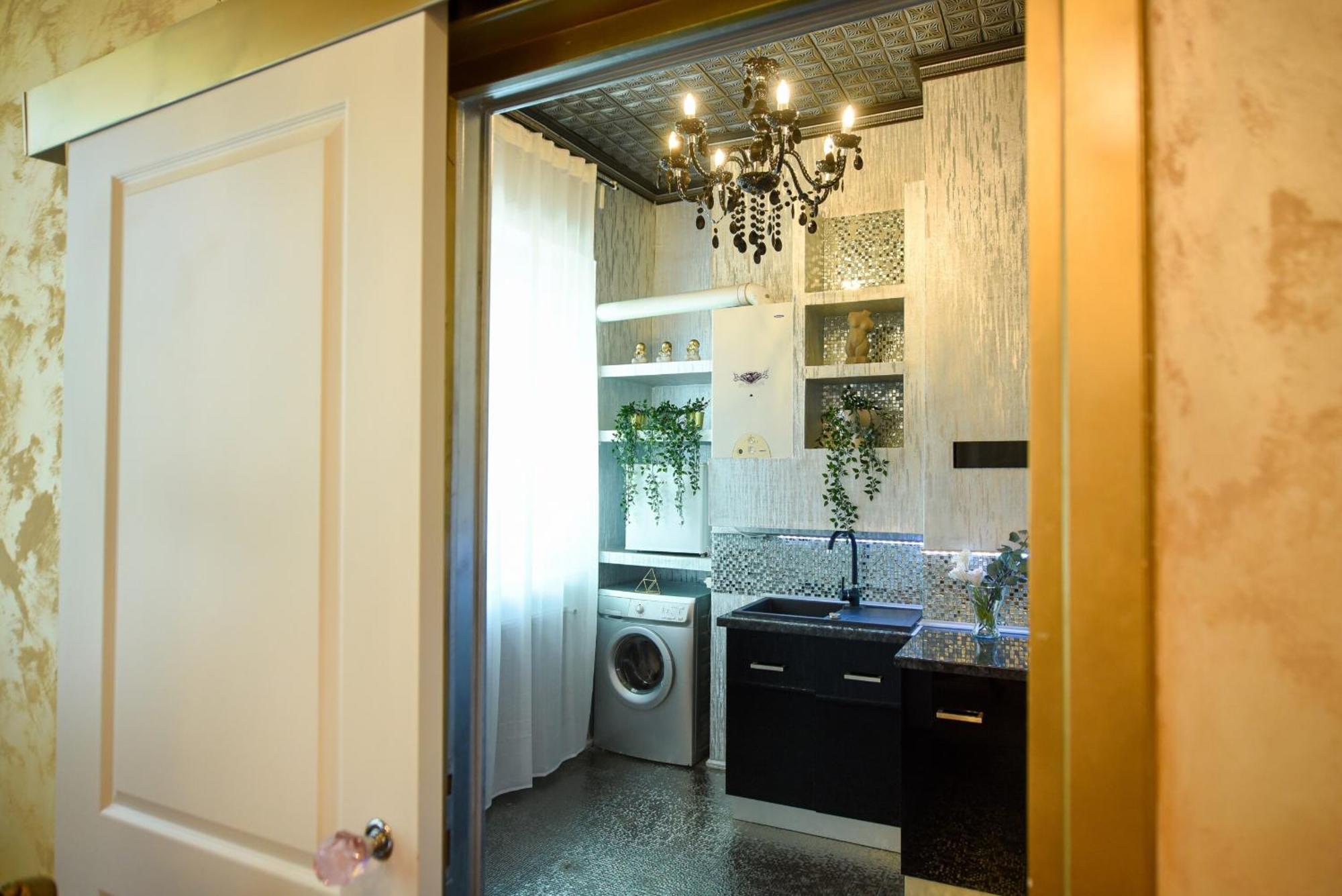Centrally Located 2Br Apartment With Balcony & Unique Design Bucarest Esterno foto